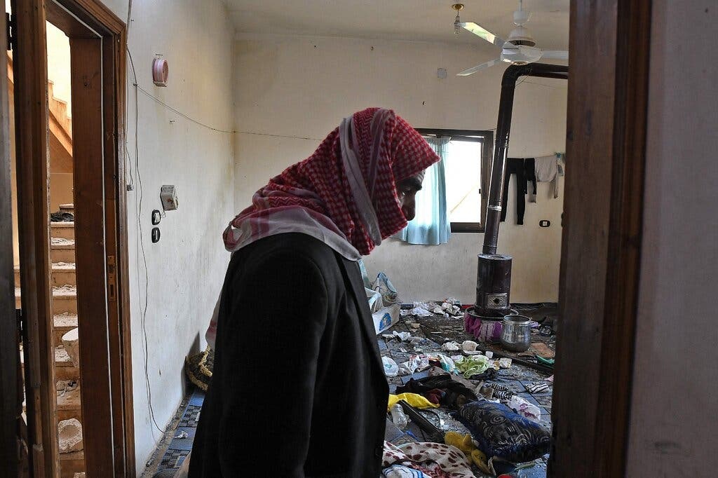 Chu nha bang hoang khi biet nguoi thue la thu linh IS hinh anh