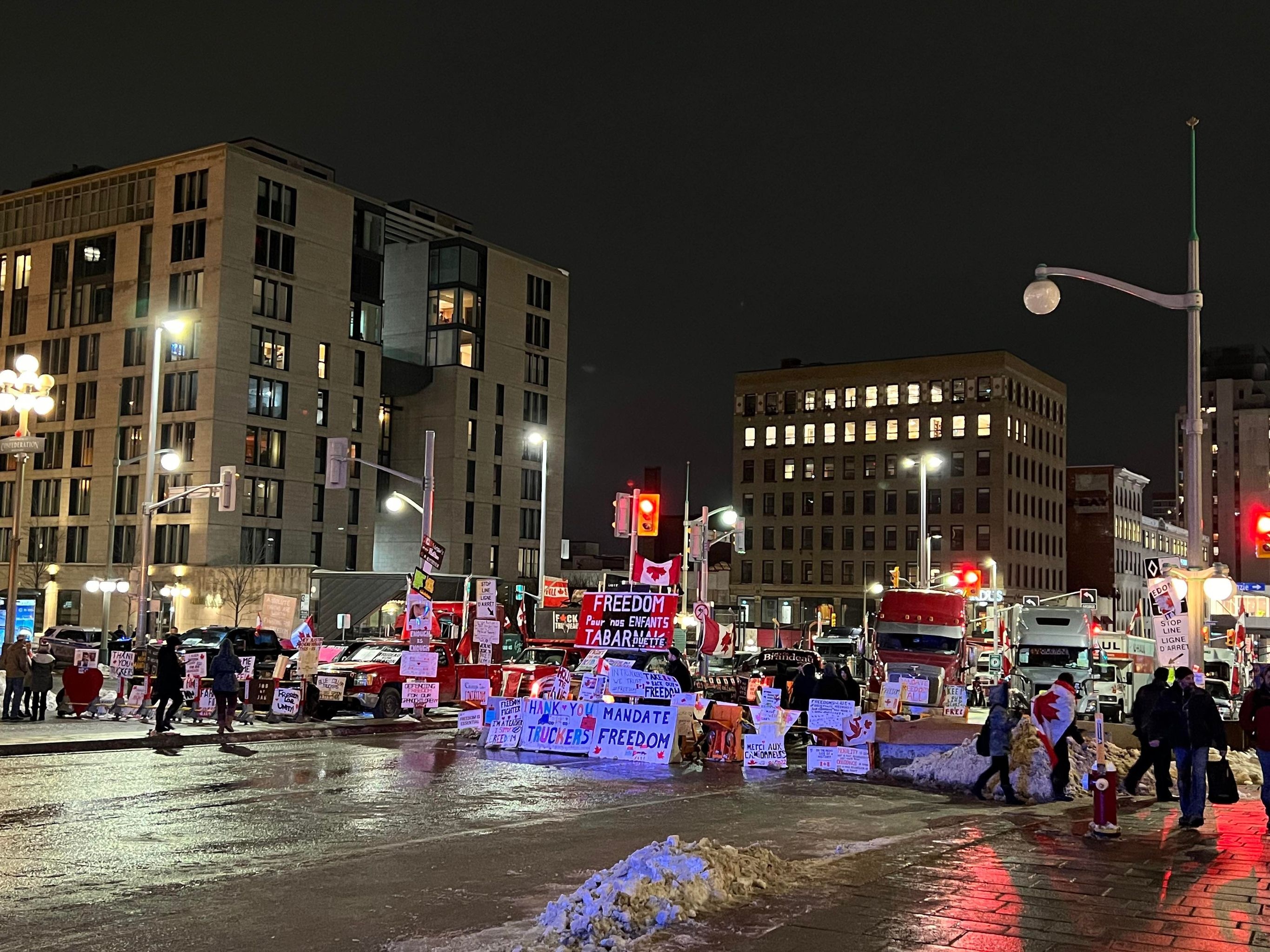 'Toi khong dam ra duong buoi toi vi Doan xe Tu do' hinh anh