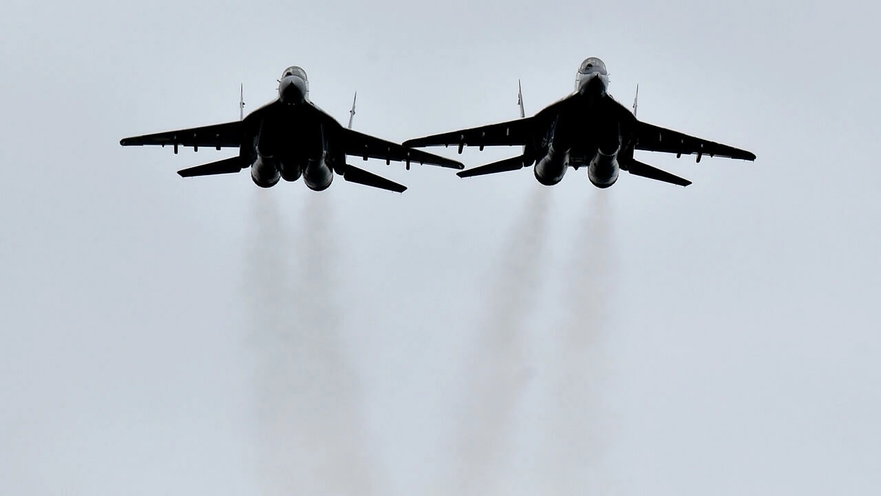 My cung cap may bay cho Ukraine anh 1