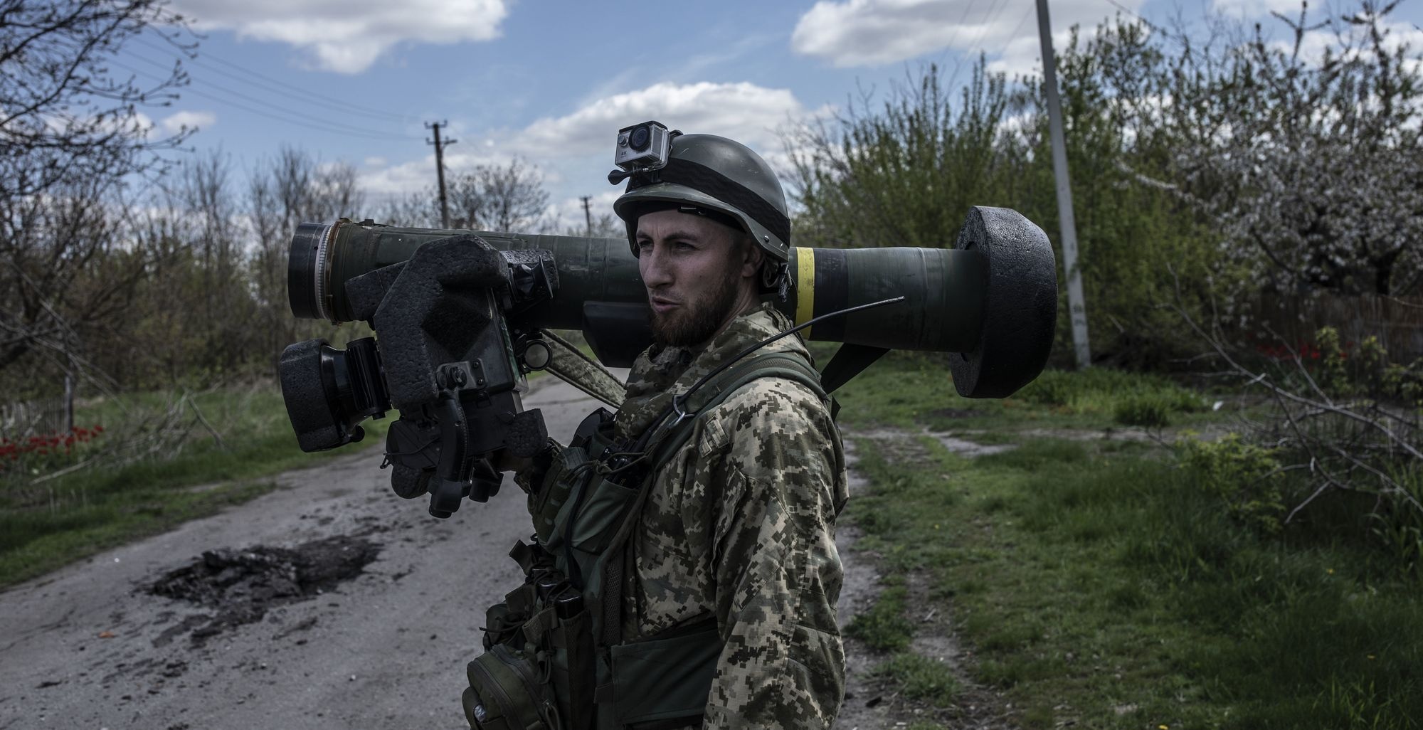 Lop hoc ban ten lua Javelin cap toc o tien tuyen Ukraine hinh anh