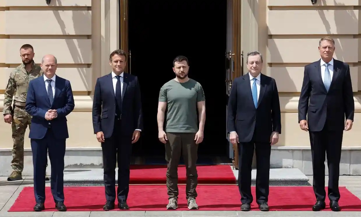 Ong Medvedev: Chuyen tham cua lanh dao chau Au that 'vo ich' hinh anh