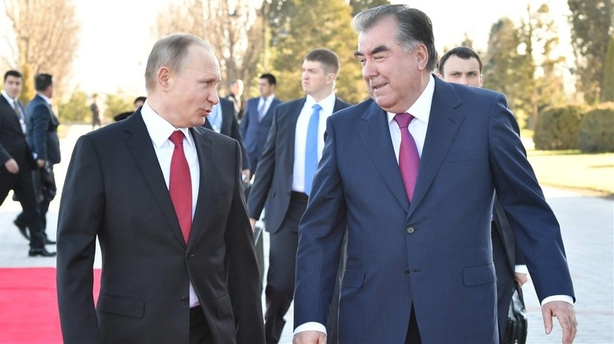 Ong Putin lan dau cong du nuoc ngoai tu sau chien dich o Ukraine hinh anh