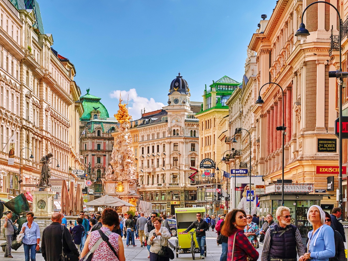 O Vienna, nguoi dan mac chinh te ca khi di do rac hinh anh