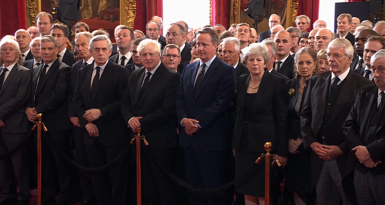 Vua Charles III dang quang anh 5