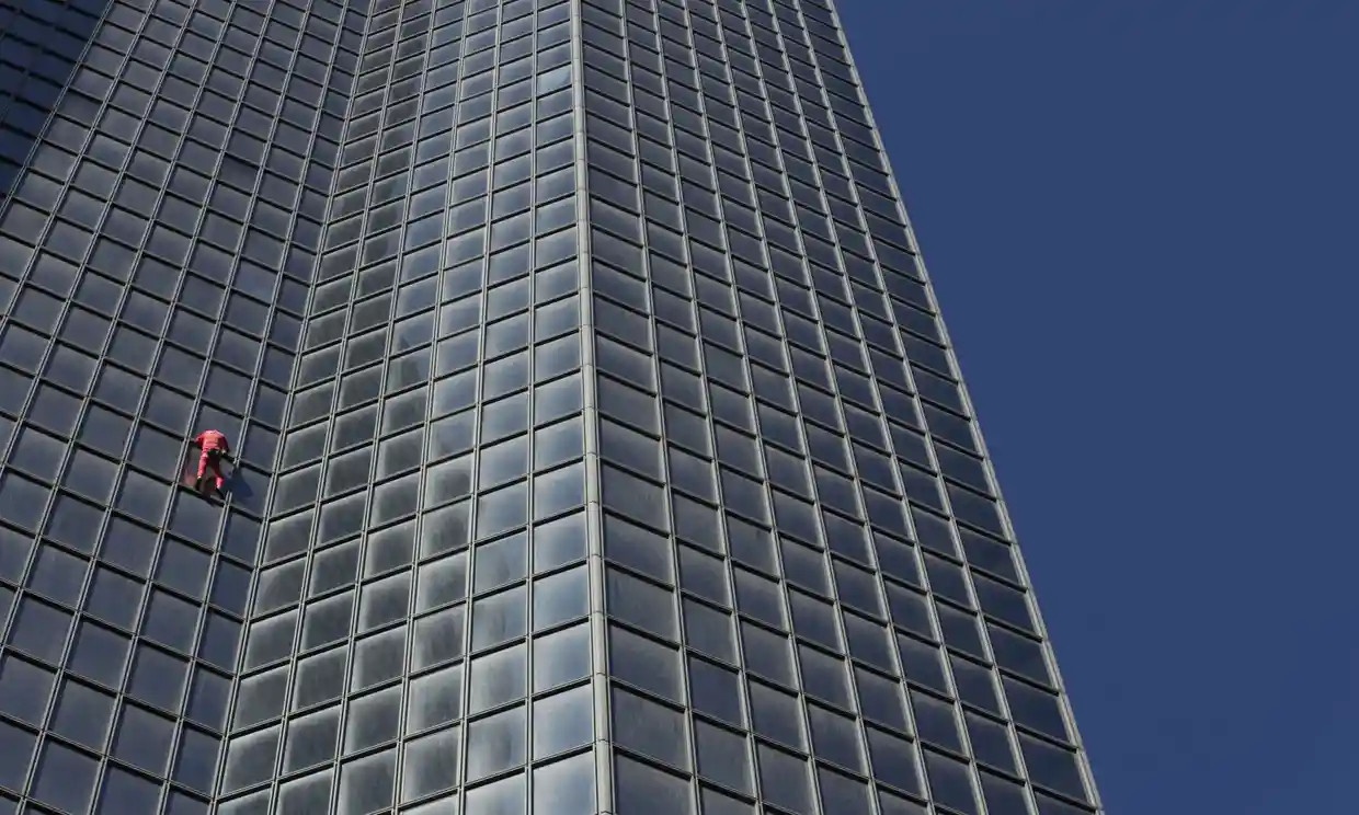 nguoi nhen Phap anh 1