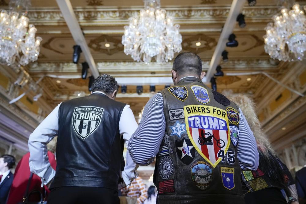 Donald Trump tranh cu anh 8