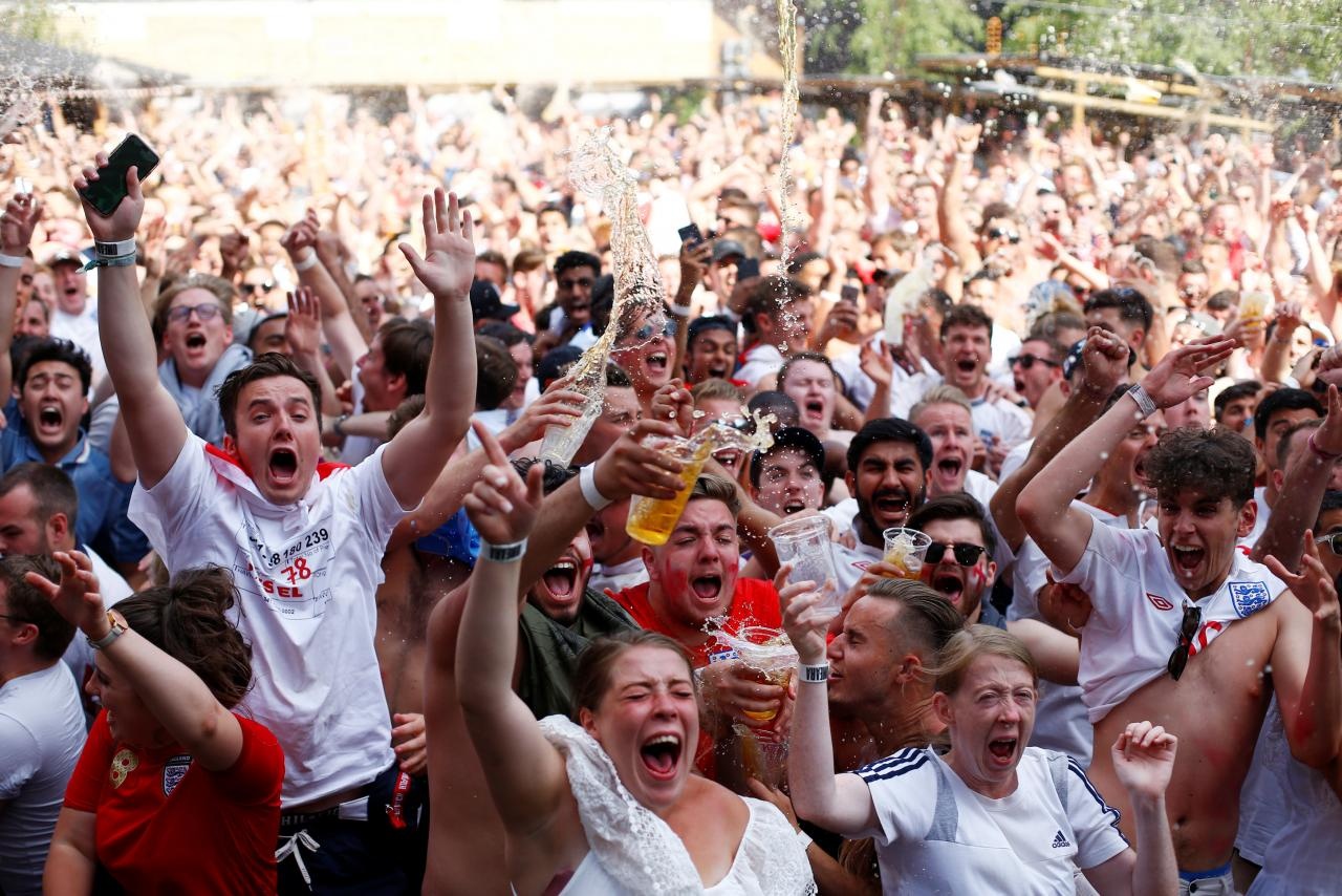 Cuoc xung dot van hoa tai World Cup 2022 hinh anh