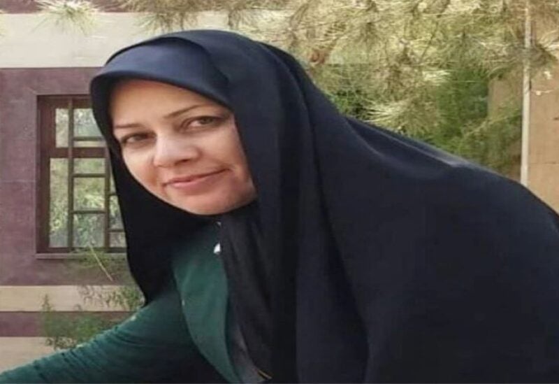 Chau gai lanh dao toi cao Iran bi bat giu hinh anh