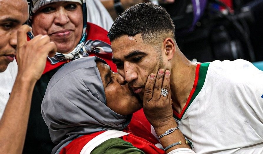 Dieu gop phan giup tuyen Morocco lam nen ky tich tai World Cup hinh anh