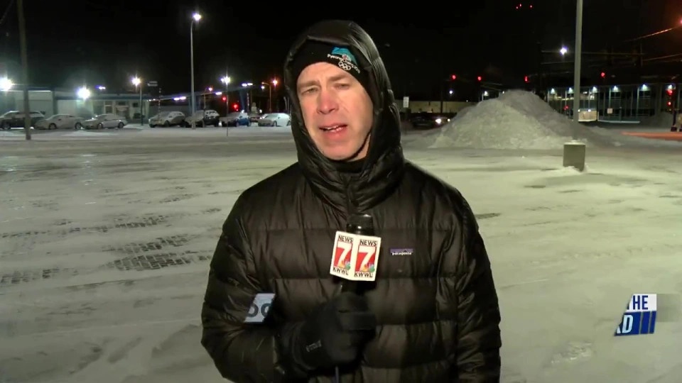 Dua tin thoi tiet, phong vien the thao My thanh tam diem chu y hinh anh