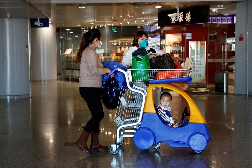 My yeu cau xet nghiem Covid-19 voi tat ca khach tu Trung Quoc hinh anh