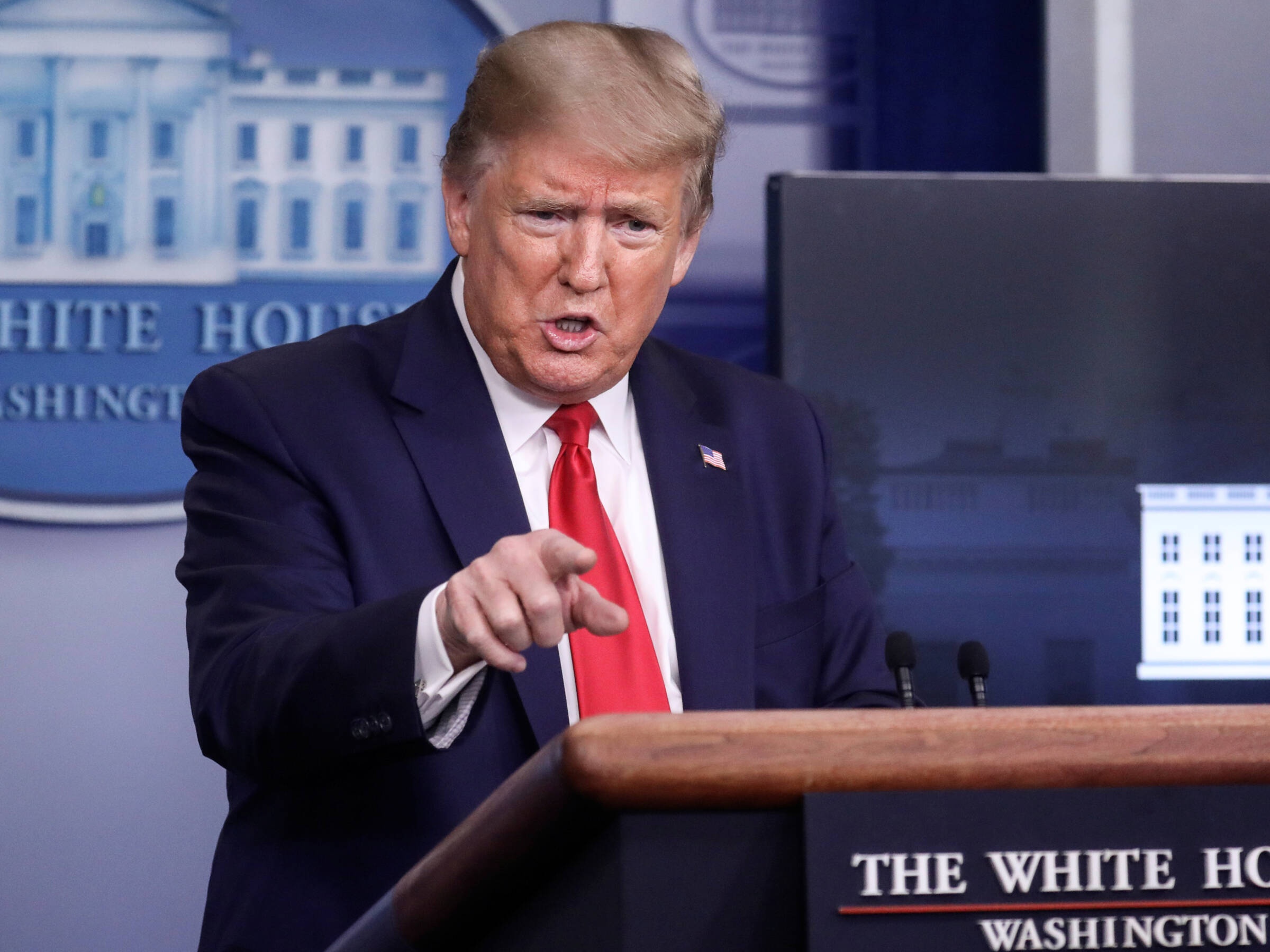 Ong Trump tao kich ban ac mong cho dang Cong hoa hinh anh