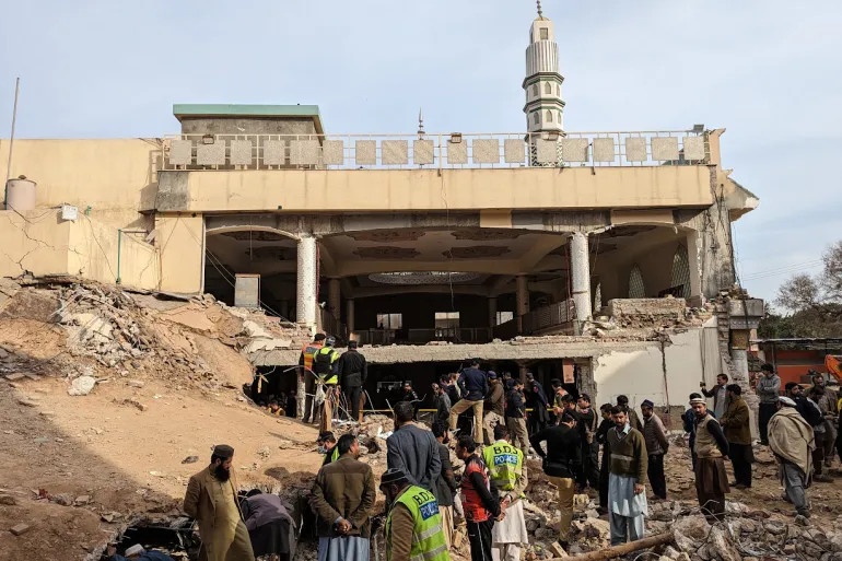 Tiet lo moi ve nghi pham sat hai 97 canh sat Pakistan hinh anh