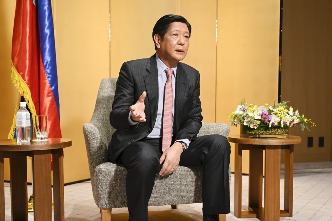 TT Philippines len tieng sau vu Trung Quoc chieu tia laser tren bien hinh anh