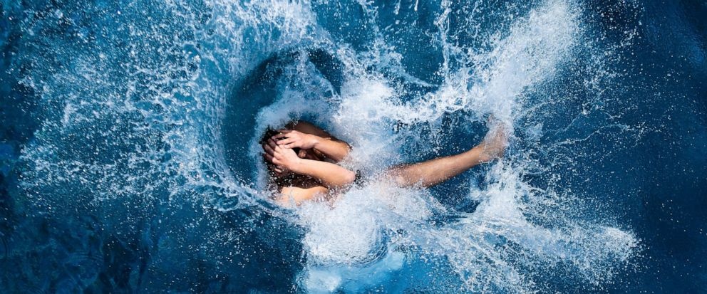 phu nu de nguc tran anh 2