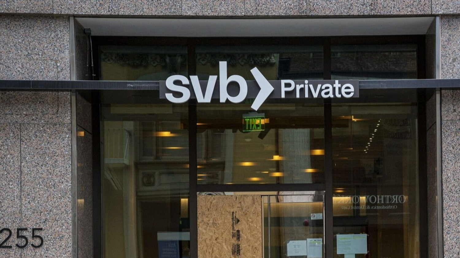 Loi canh bao cua Fed bi phot lo hinh anh