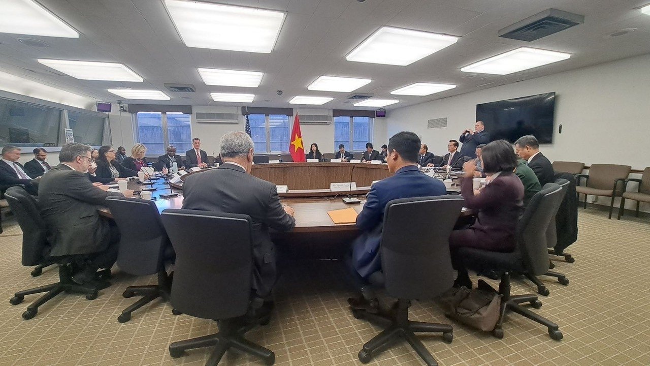 doi thoai an ninh anh 1