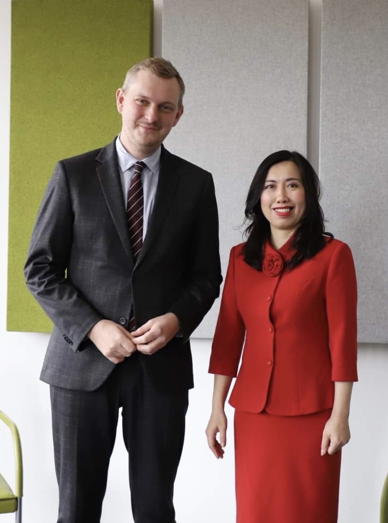 Doi thoai chien luoc anh 1