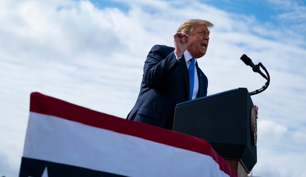 ong trump bi truy to anh 1