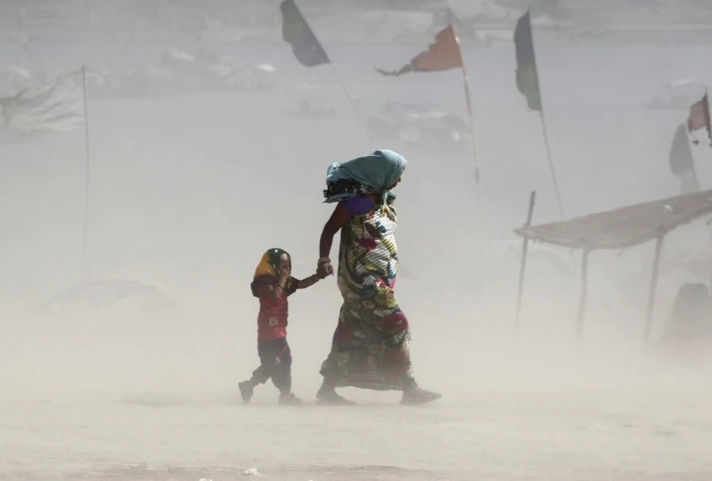 Chau A trai qua thang tu nong nhat moi thoi dai hinh anh