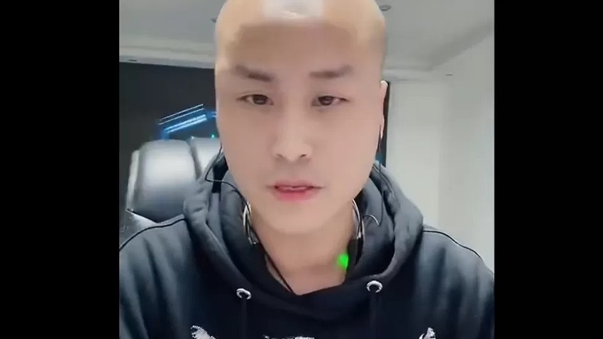 Dot tu sau khi uong 7 chai ruou bach tuu tren livestream hinh anh