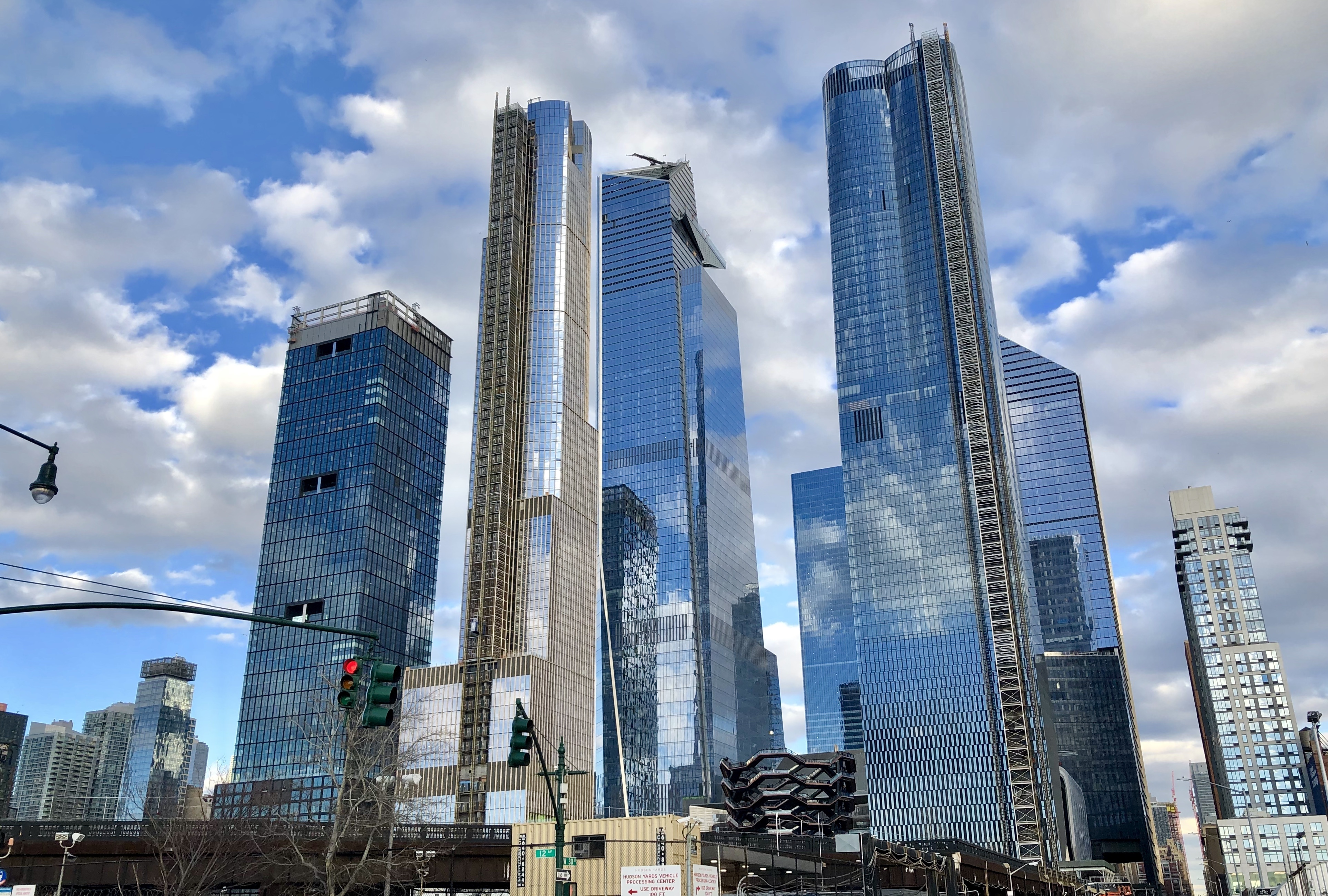 Thanh pho co nhieu ty phu nhat the gioi hinh anh