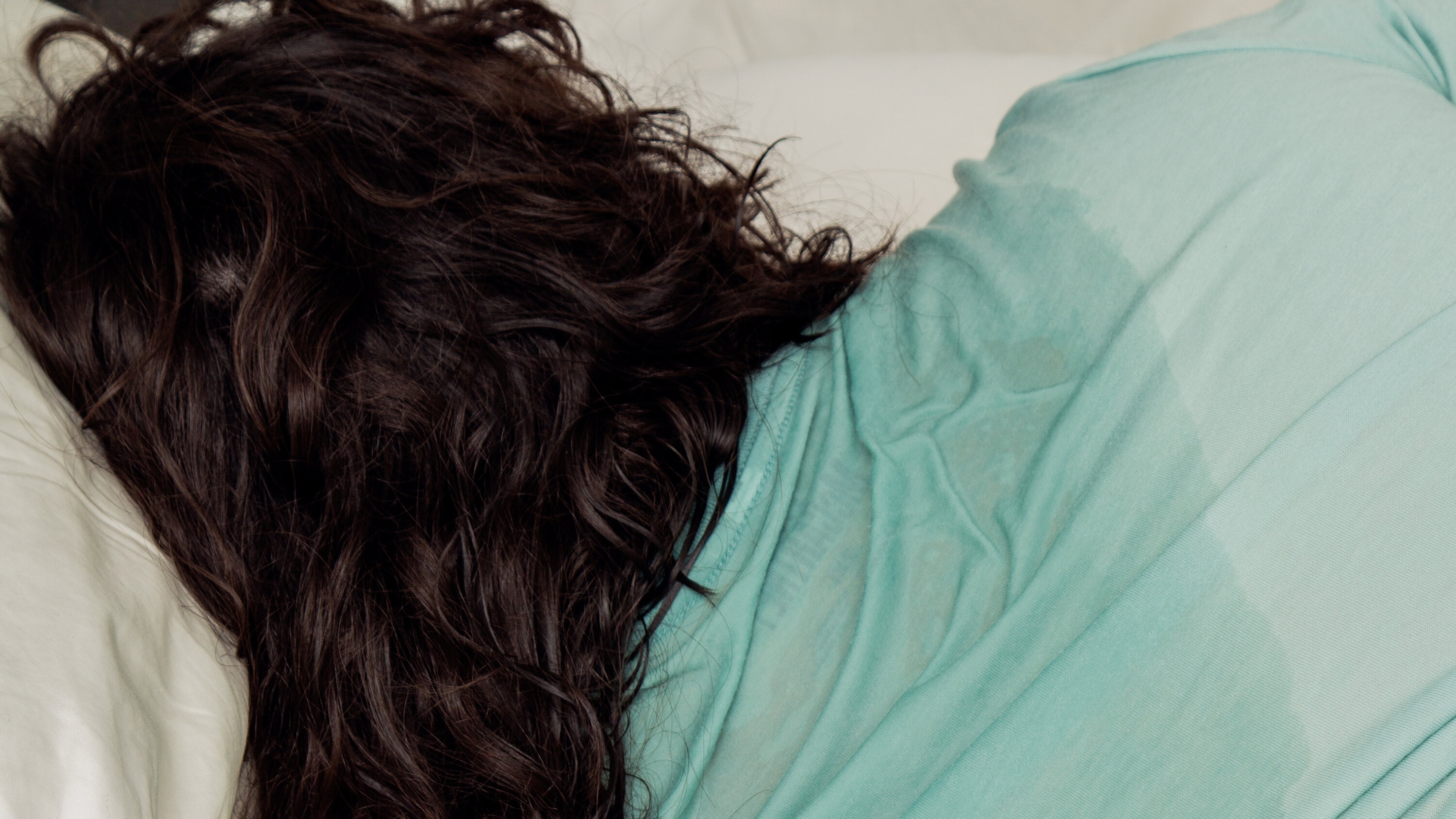 Dung so viec ra mo hoi trom khi ngu hinh anh