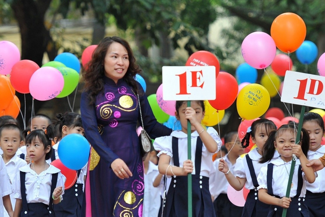 Ha chuan trinh do dao tao giao vien de giai bai toan thieu nhan luc hinh anh