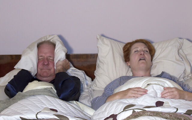 thuc giac giua dem anh 1