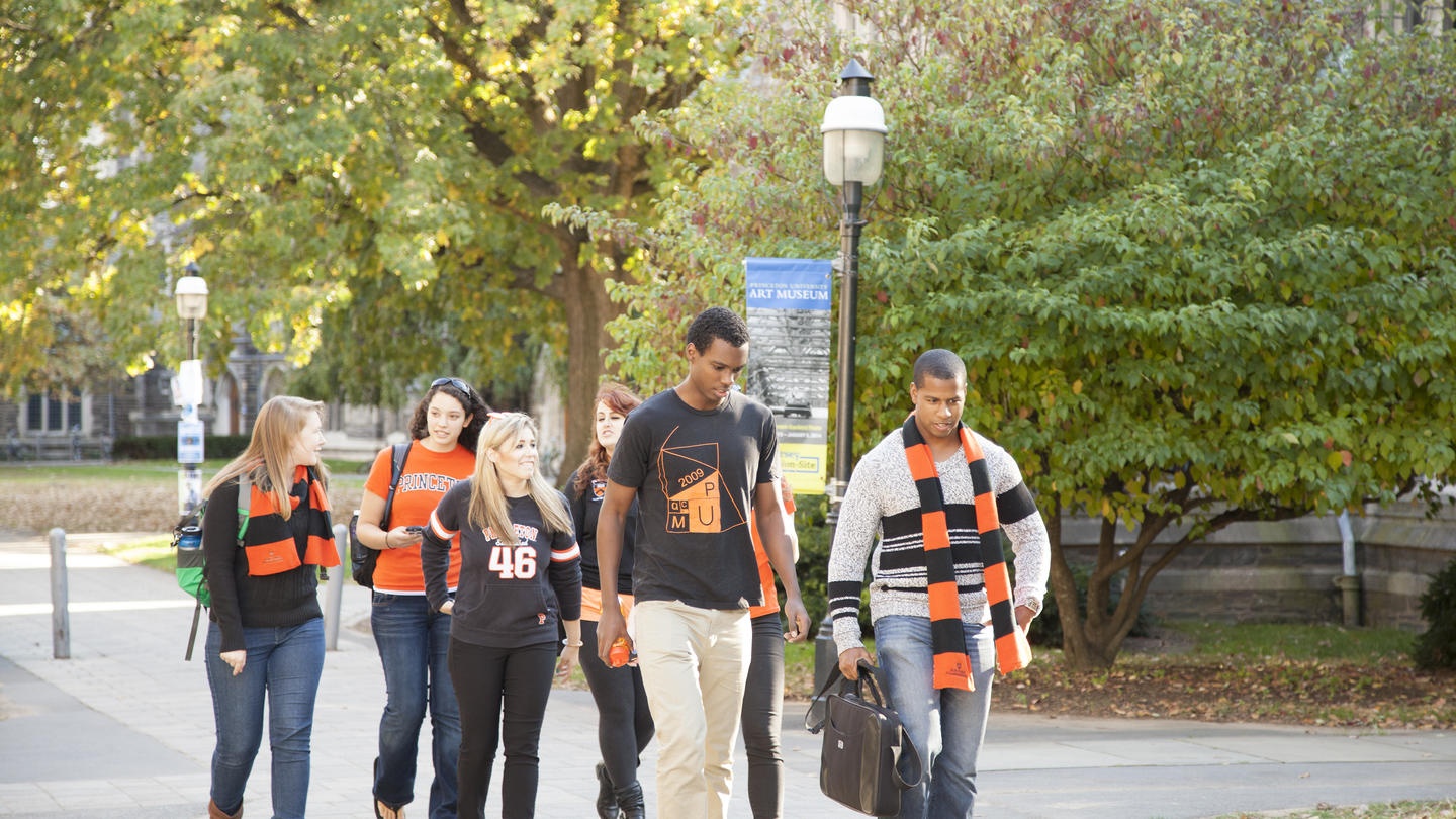 cac truong rut khoi bxh anh 1