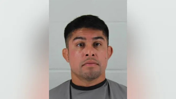 Giao vien My bi bat vi quan he voi hoc sinh hinh anh