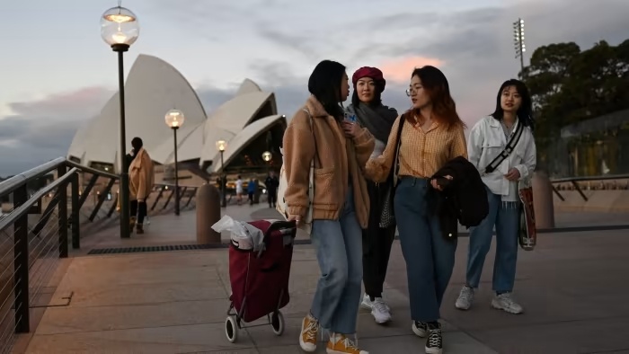 IDP: Australia vuot Anh va My trong mat sinh vien nuoc ngoai hinh anh