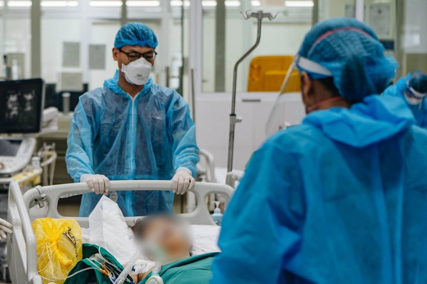 Ba ung vien vaccine Covid-19 'made in Vietnam' hien nhu the nao? hinh anh