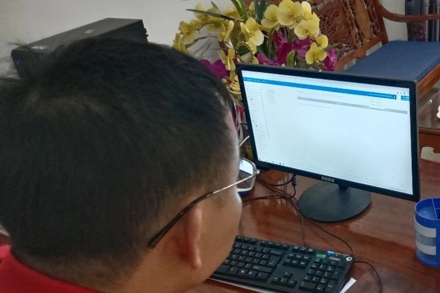 Hang loat truong hoc ‘ngam dang’ vi phai mua phan mem dinh loi hinh anh