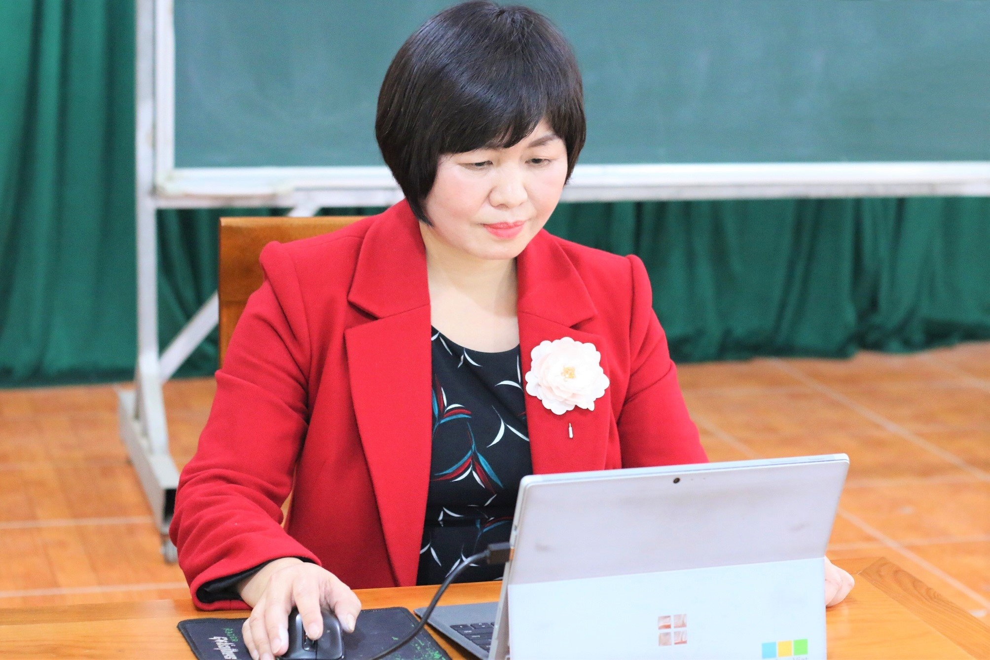 Co hieu truong 3 nam lien duoc Microsoft toan cau vinh danh hinh anh
