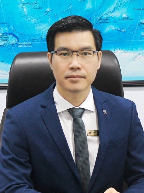 bo nhiem hieu truong dh anh 1