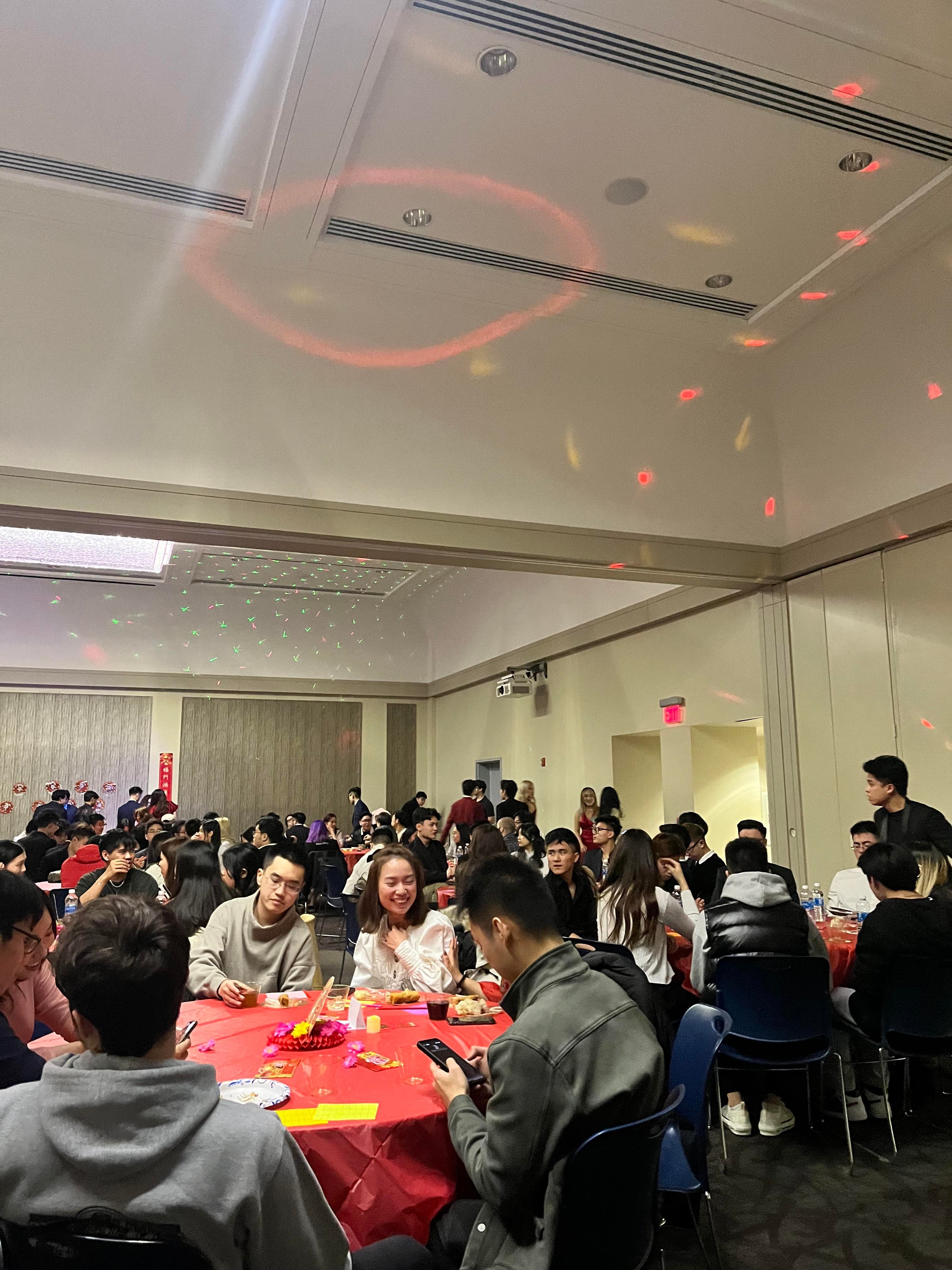 dhs an tet nguyen dan anh 4