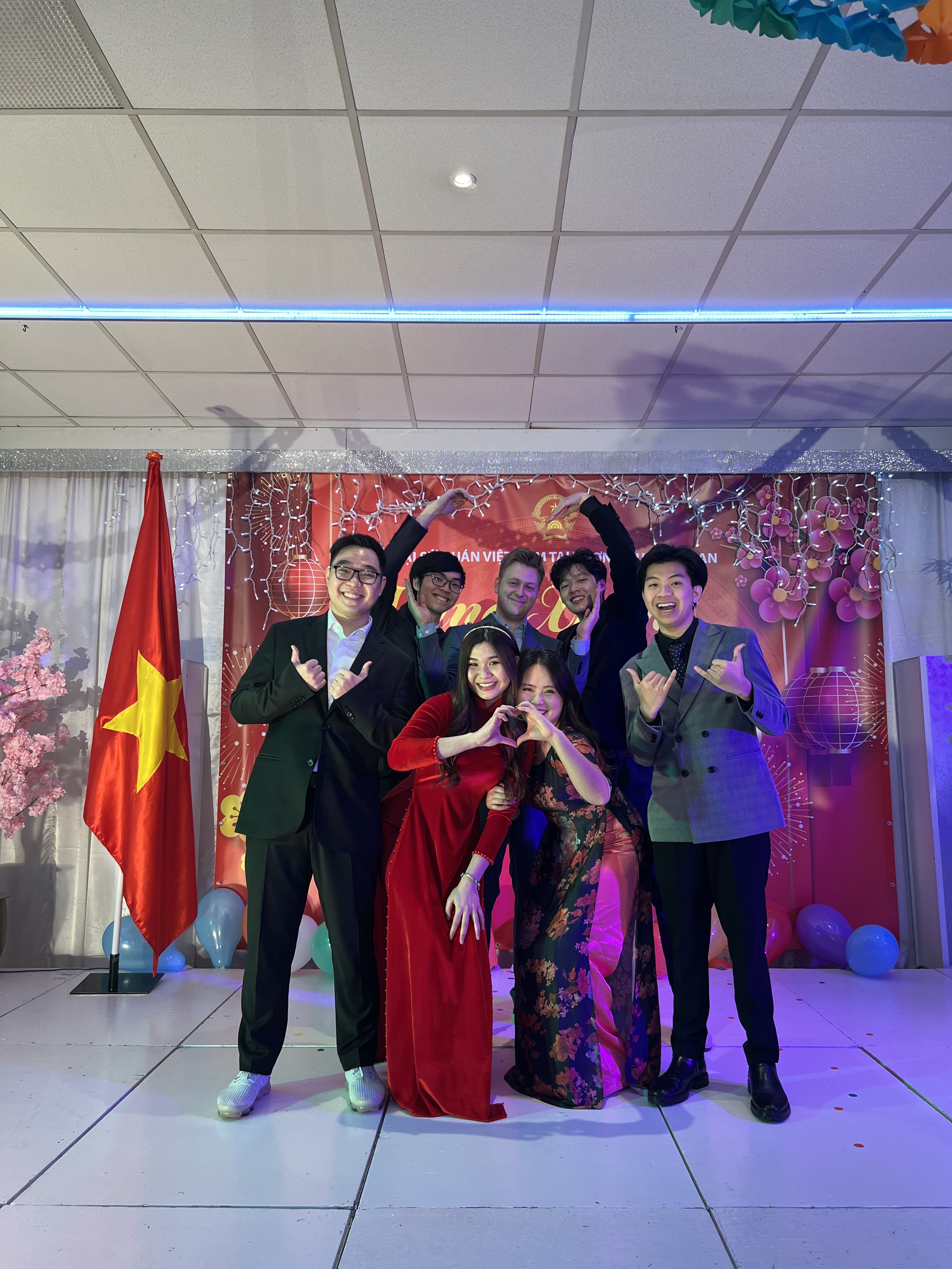 dhs an tet nguyen dan anh 7