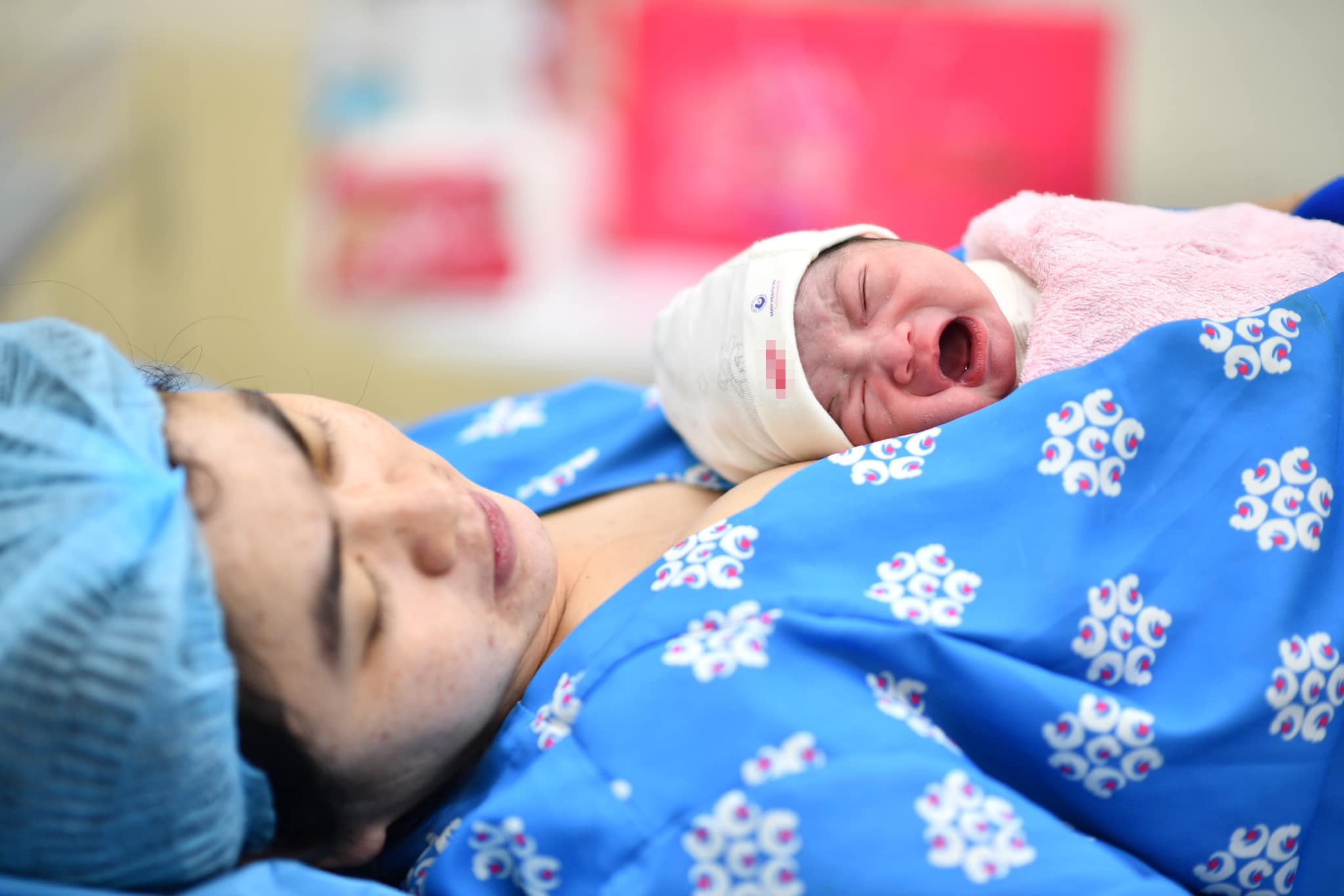 em bé đầu tiên ảnh 4 em be dau tien anh 4