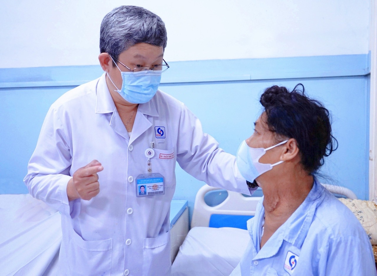 u tuyen giap khong lo anh 1