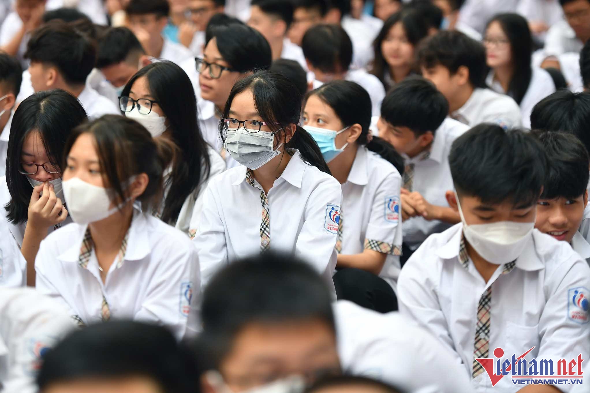 tuyen sinh he song bang anh 1