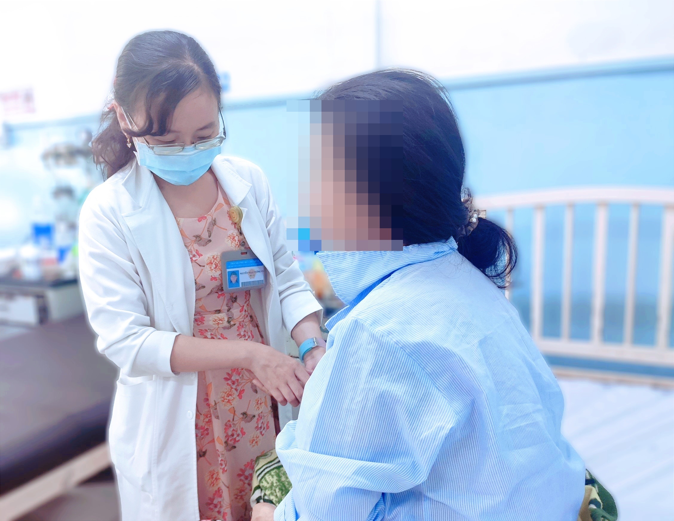 Sản phụ bị viêm tụy ảnh 1 San phu bi viem tuy anh 1