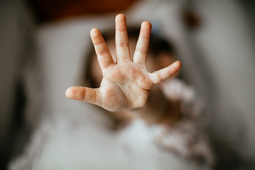 Cong an vao cuoc vu thay giao bi to 'dung cham co the' nhieu nu sinh hinh anh