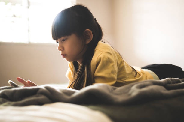 tre thich xem tiktok anh 1