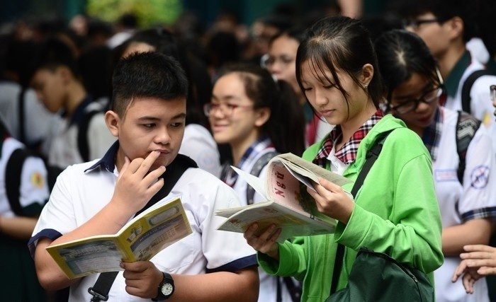 tuyen sinh dau cap anh 2