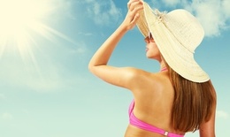 Su thuc uong mot vien chong nang phoi da ca ngay van dep hinh anh