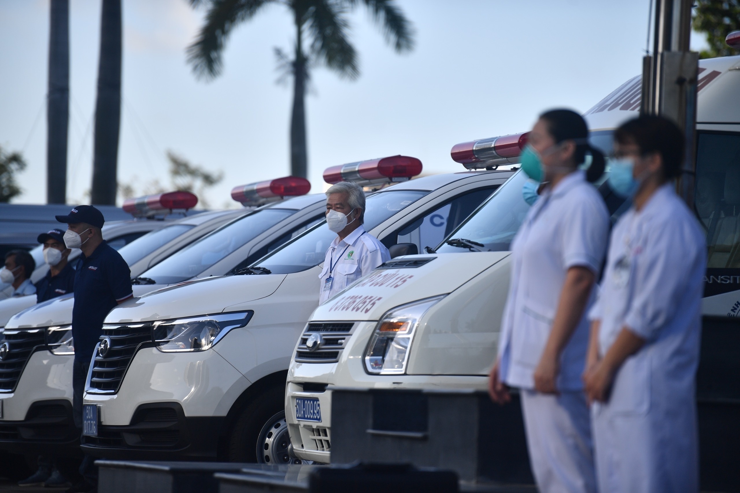 Bac si khong duoc phep chuyen benh nhan ra co so tu nhan vi vu loi hinh anh