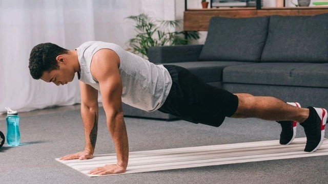 dan ong man kinh anh 1