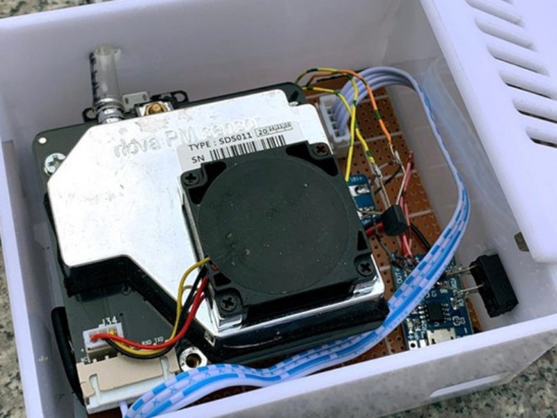 nam sinh truong ams anh 4