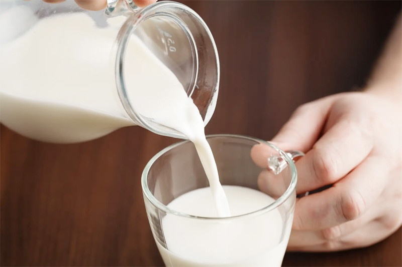 ba vàng một trắng ảnh 1 ba vang mot trang anh 1